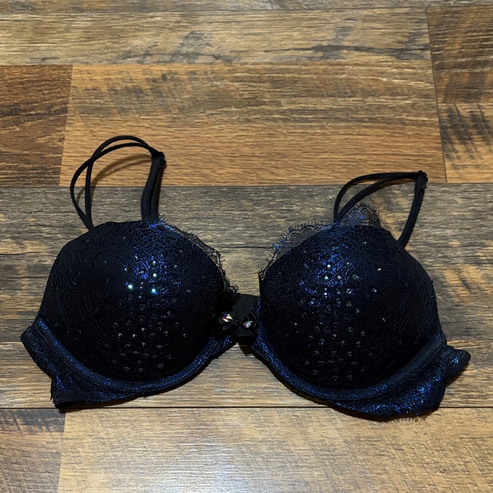 Victoria's Secret Fashion Show 2014 Dream Angels crystal-embellished push-up bra
